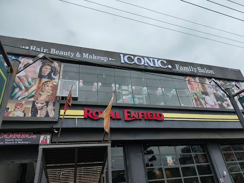 Iconic Family Salon